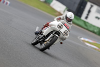 Vintage-motorcycle-club;eventdigitalimages;mallory-park;mallory-park-trackday-photographs;no-limits-trackdays;peter-wileman-photography;trackday-digital-images;trackday-photos;vmcc-festival-1000-bikes-photographs